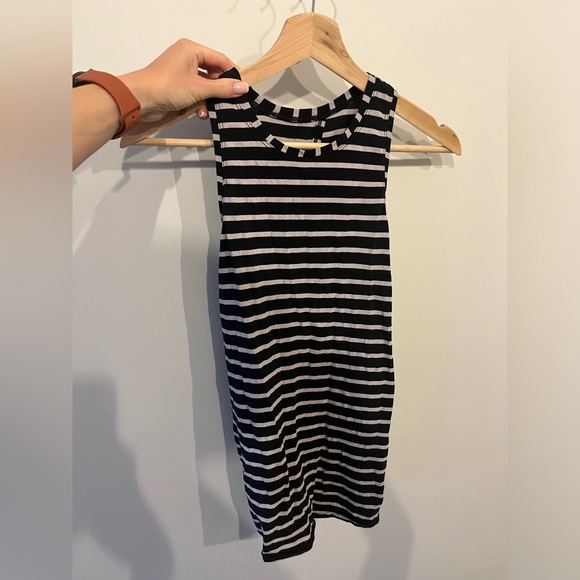 Lululemon open back tank - Picture 1 of 4